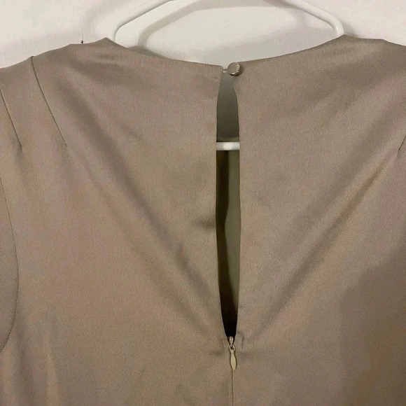 Karen Millen Satin Back Crepe Strong Shoulder Woven Maxi Dress - Picture 4 of 5